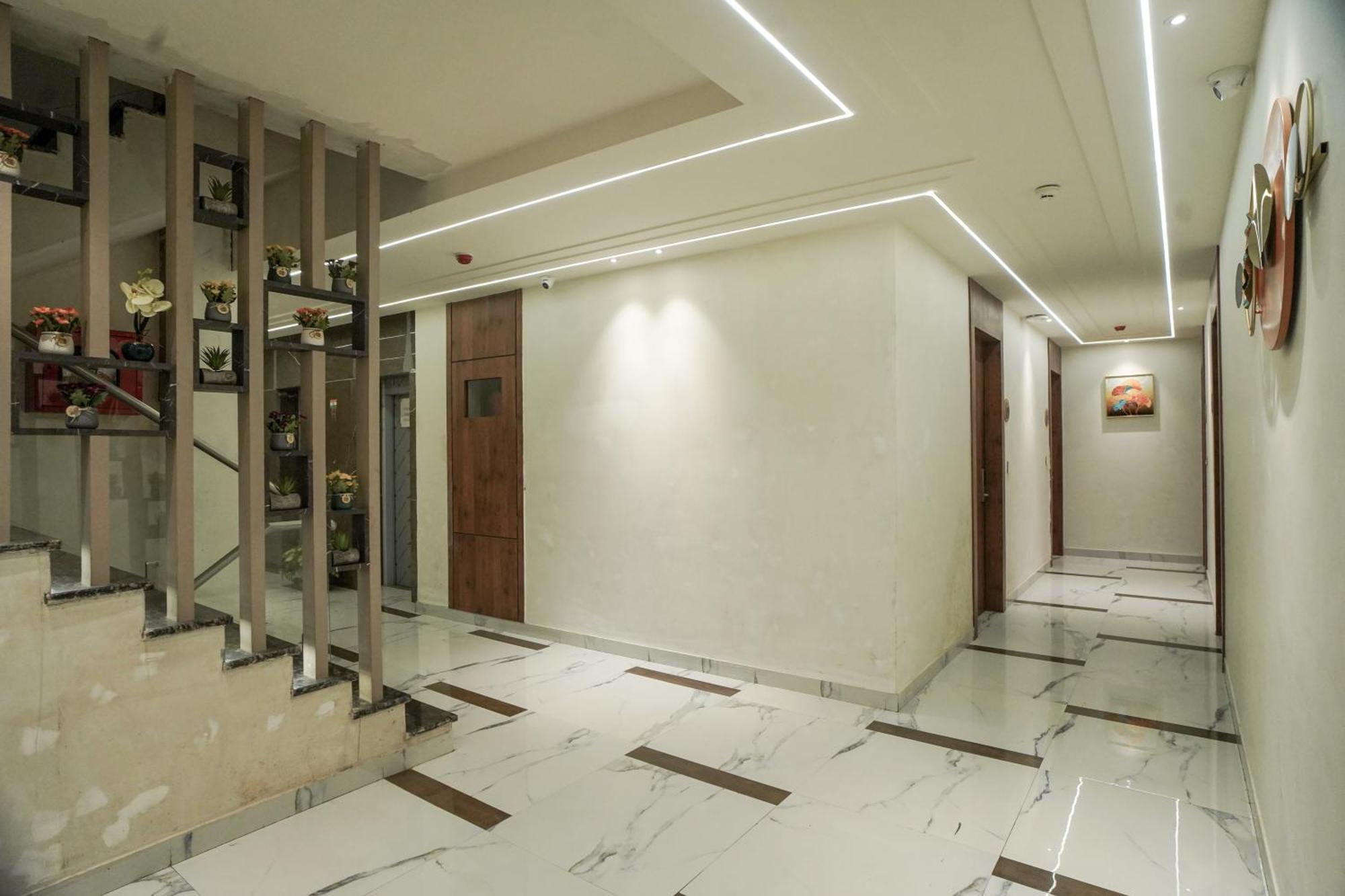 Familia Hotel And Banquets Lucknow Exterior foto